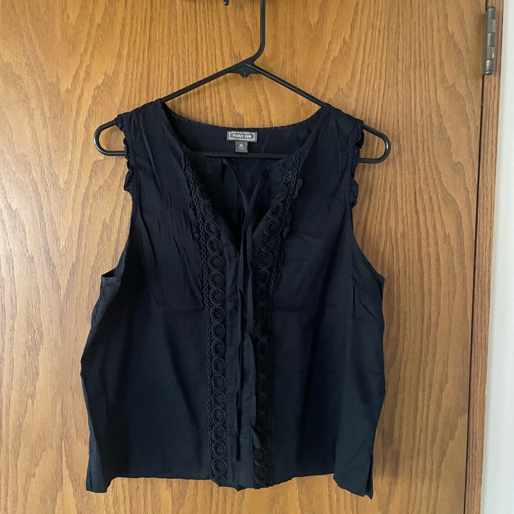 Elegant Black Sleeveless Blouse with Lace Detail